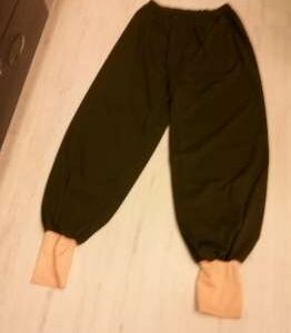 מכנס נפוח עם מנג׳ט כתום