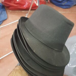 כובעים שחורים